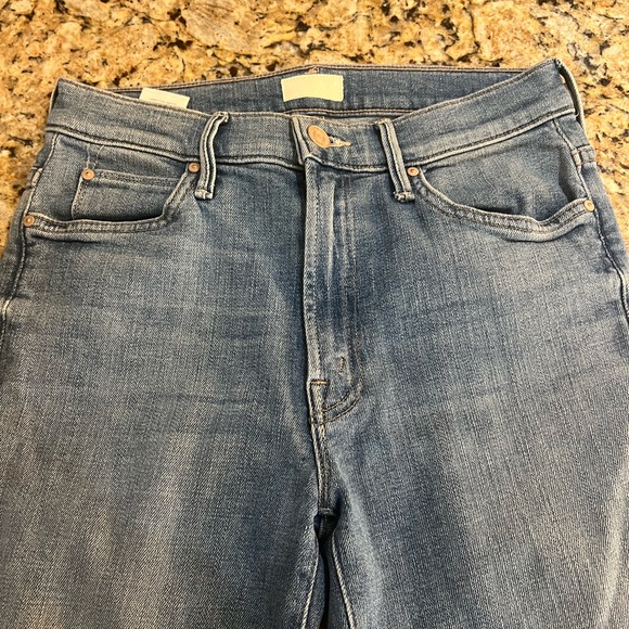 MOTHER Stunner Zip Ankle Step Fray Jeans - Picture 5 of 10